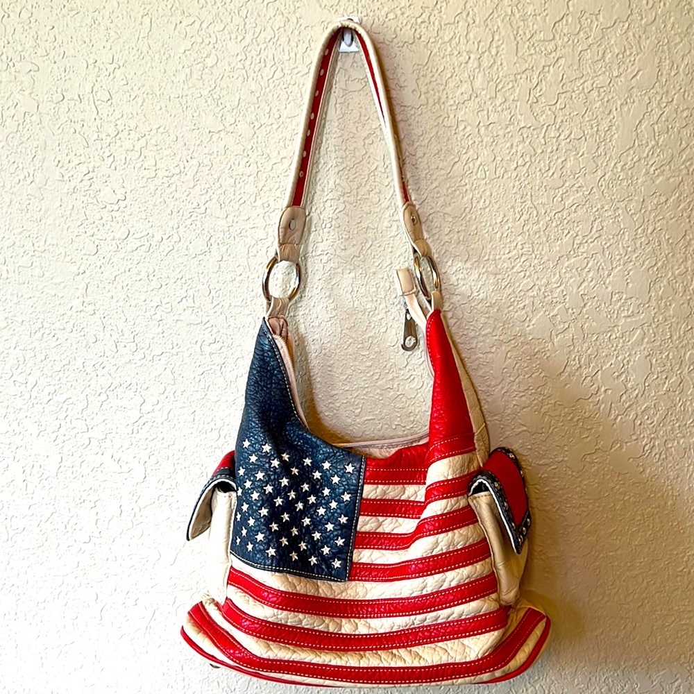 All leather conceal carry handbag